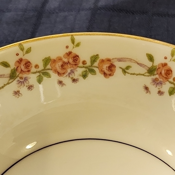 Vintage Royal Bayreuth Bavaria Cream Soup Bowl Floral Design With Gold Trim - Picture 10 of 10